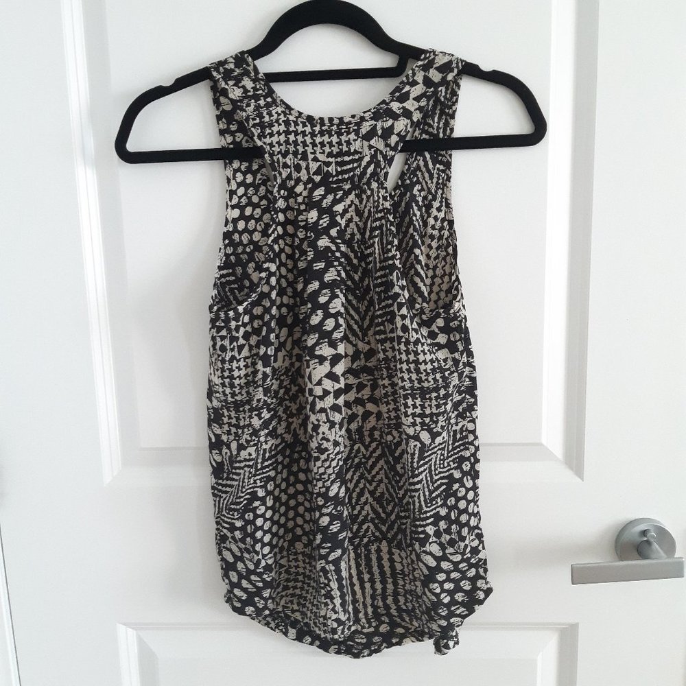 Abstract pattern tank top (small) - Picture 2 of 9